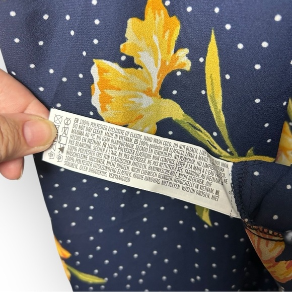 Forever 21 Blue Polka Dots & Floral Dress 2X - Picture 5 of 6